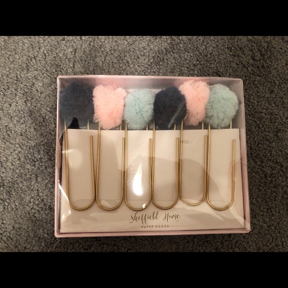 Sheffield Home Other - Pom Pom jumbo paper clips for pictures